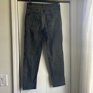 American Eagle mom jeans